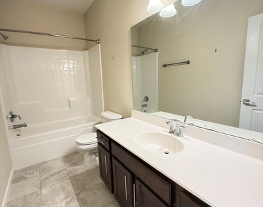 537 Austin View Boulevard - Photo Thumbnail 29