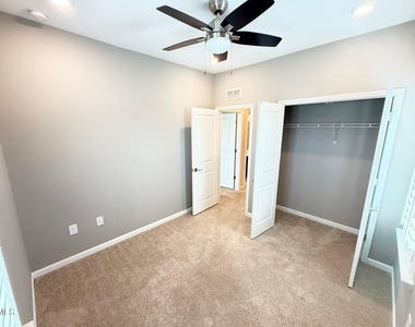 537 Austin View Boulevard - Photo Thumbnail 31