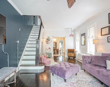 6 E Collings Avenue - Photo Thumbnail 3