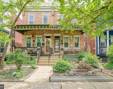 6 E Collings Avenue - Photo Thumbnail 25