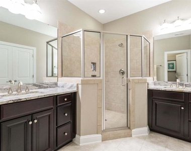 225 Penley Circle - Photo Thumbnail 8
