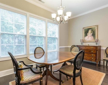 225 Penley Circle - Photo Thumbnail 6
