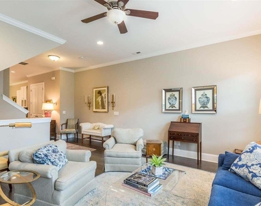 225 Penley Circle - Photo Thumbnail 2