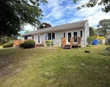 9 Piegan Lane - Photo Thumbnail 7