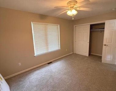 9 Piegan Lane - Photo Thumbnail 37
