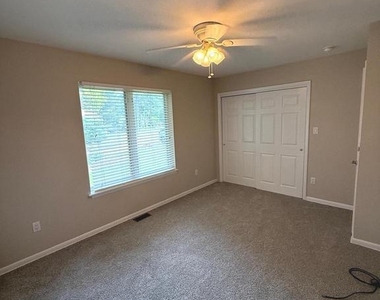 9 Piegan Lane - Photo Thumbnail 41