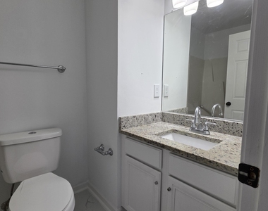 5417 Keowee Way - Photo Thumbnail 11