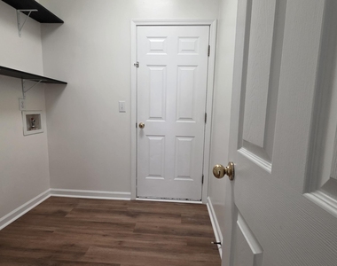 5417 Keowee Way - Photo Thumbnail 17