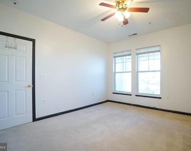 1321 Karen Boulevard - Photo Thumbnail 11