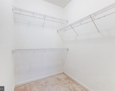1321 Karen Boulevard - Photo Thumbnail 13