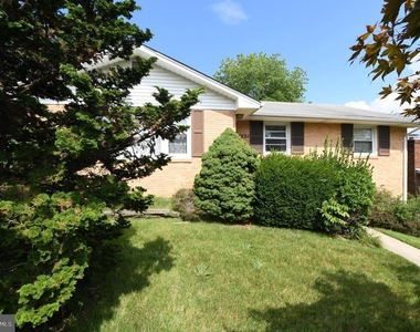 9221 Davidson Street - Photo Thumbnail 3