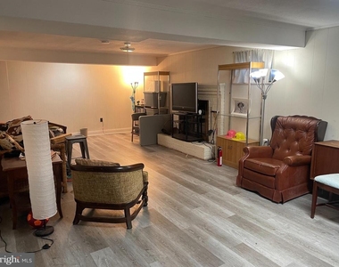 9221 Davidson Street - Photo Thumbnail 12