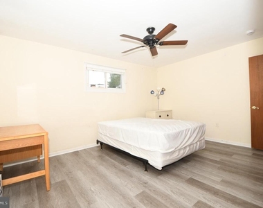 9221 Davidson Street - Photo Thumbnail 16