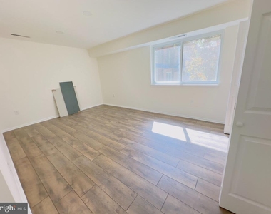 11372 Cherry Hill Road - Photo Thumbnail 8