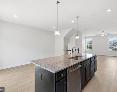 14737 Mattawoman Drive - Photo Thumbnail 10
