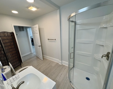 4309 S Alston Avenue - Photo Thumbnail 1