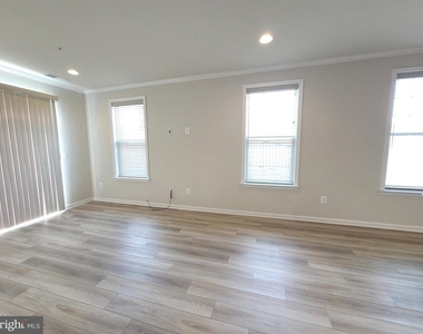 22320 Plover Street - Photo Thumbnail 2