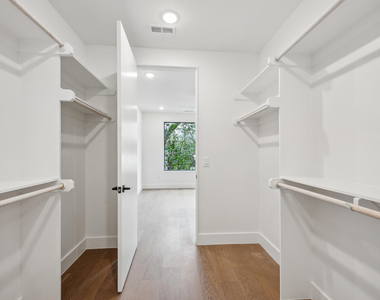 29 Enterprise Street - Photo Thumbnail 9