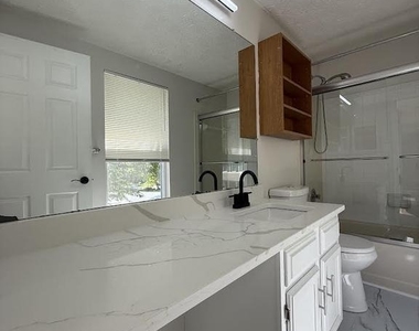 14931 Windmill Terrace - Photo Thumbnail 12