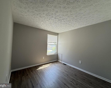 14931 Windmill Terrace - Photo Thumbnail 13