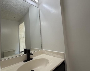 14931 Windmill Terrace - Photo Thumbnail 7