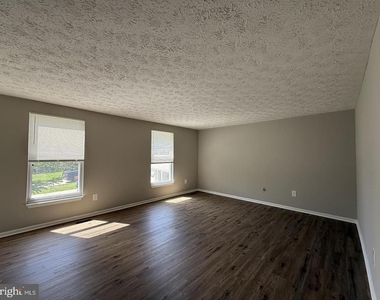 14931 Windmill Terrace - Photo Thumbnail 8