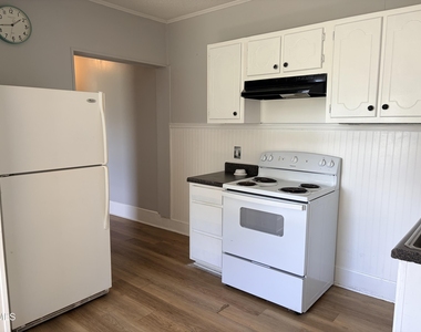 817 Arlington Street - Photo Thumbnail 5