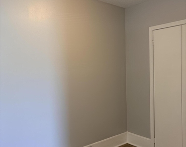 817 Arlington Street - Photo Thumbnail 8