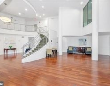 7 Booth Street - Photo Thumbnail 40