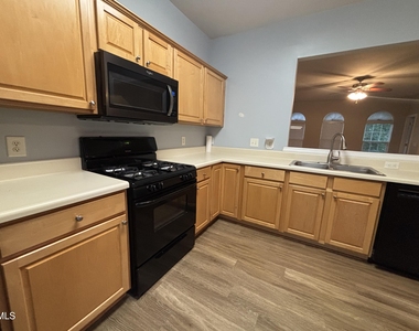 7252 Corvette Court - Photo Thumbnail 35