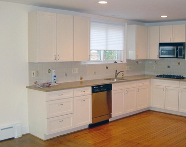 4602 Derussey Parkway - Photo Thumbnail 4