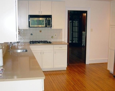4602 Derussey Parkway - Photo Thumbnail 7