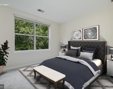 15313 Diamond Cove Terrace - Photo Thumbnail 2