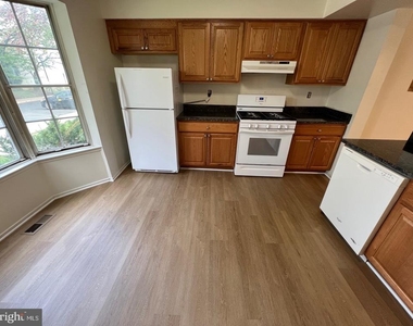 7520 Indian Hills - Photo Thumbnail 2
