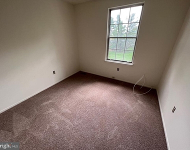 7520 Indian Hills - Photo Thumbnail 13