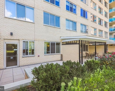 10500 Rockville Pik - Photo Thumbnail 19