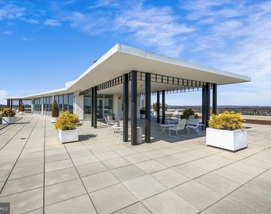10500 Rockville Pik - Photo Thumbnail 21