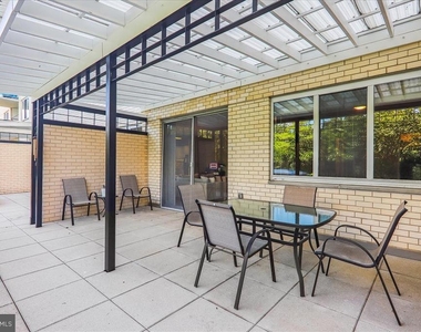 10500 Rockville Pik - Photo Thumbnail 16