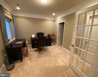 22920 Turtle Rock Terrace - Photo Thumbnail 15
