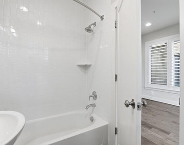 6924 Rockledge Drive - Photo Thumbnail 29