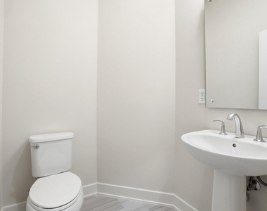 6924 Rockledge Drive - Photo Thumbnail 7