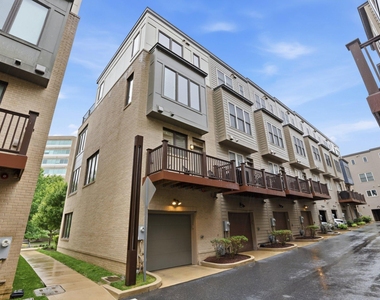 6924 Rockledge Drive - Photo Thumbnail 40