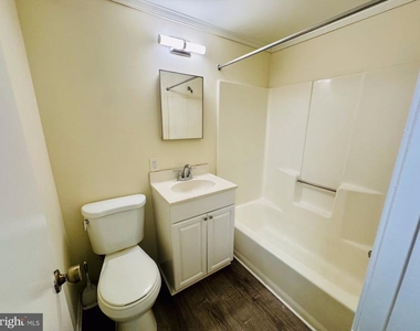 12146 Bentridge Place - Photo Thumbnail 15