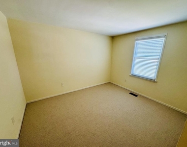 12146 Bentridge Place - Photo Thumbnail 20