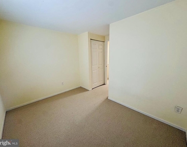 12146 Bentridge Place - Photo Thumbnail 17