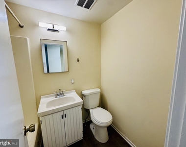 12146 Bentridge Place - Photo Thumbnail 16