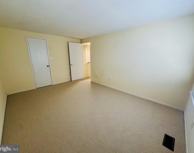 12146 Bentridge Place - Photo Thumbnail 23