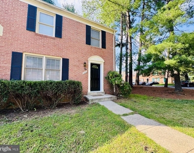 12146 Bentridge Place - Photo Thumbnail 2