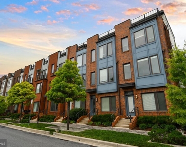 16301 Columbus Avenue - Photo Thumbnail 1
