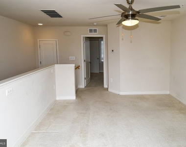 16301 Columbus Avenue - Photo Thumbnail 31
